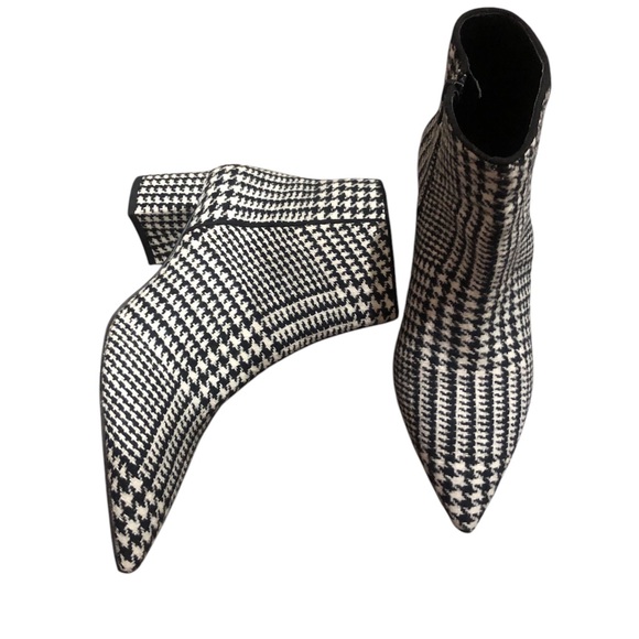 ANN TAYLOR Gingham booties - Picture 2 of 4